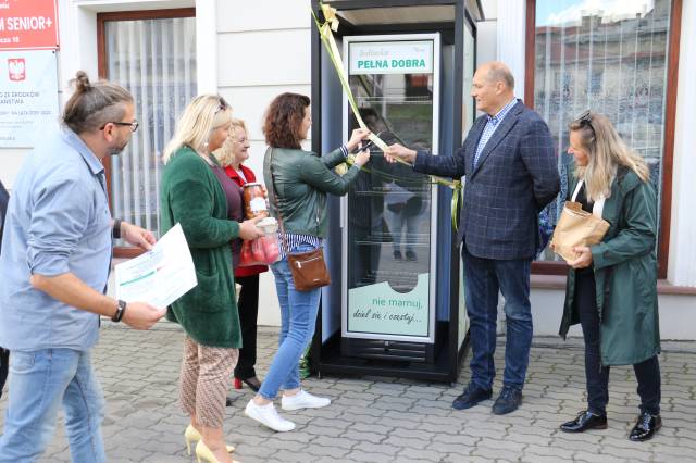 Lodówka pełna dobra