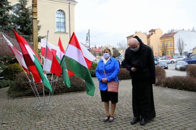 Prezes węgierskiego stowarzyszenia Derenk Katalin Tircs, dyrektor Ośrodka Kultury i Formacji Chrześcijańskiej im. Sł. Bożej Anny Jenke ks. Marek Pieńkowski 