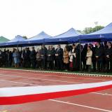 Uczestnicy uroczystości otwarcia stadionu im. M. Haspla