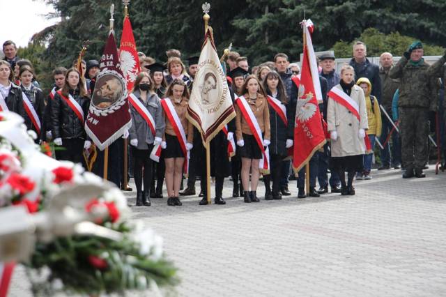 Uczestnicy uroczystości Katyńsko-Smoleńskich.