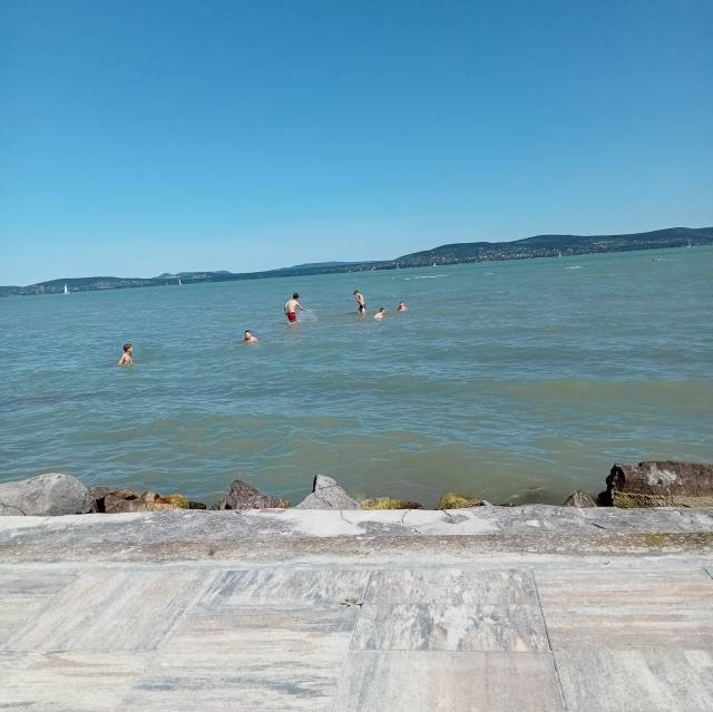 Widok na jezioro Balaton 